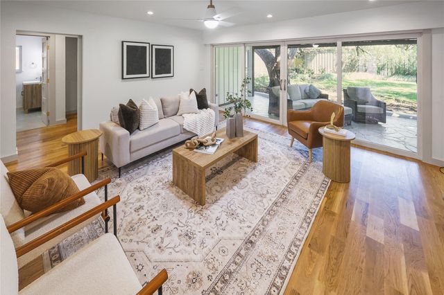7117 Mimosa Lane, Dallas, TX 75230