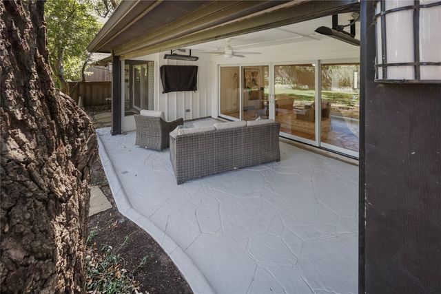 7117 Mimosa Lane, Dallas, TX 75230