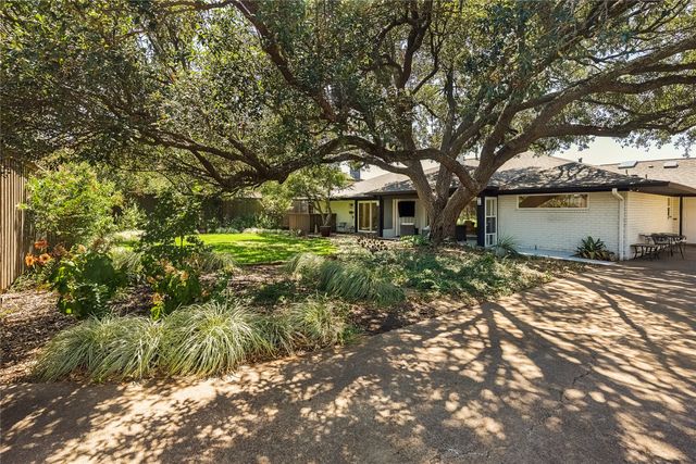 7117 Mimosa Lane, Dallas, TX 75230