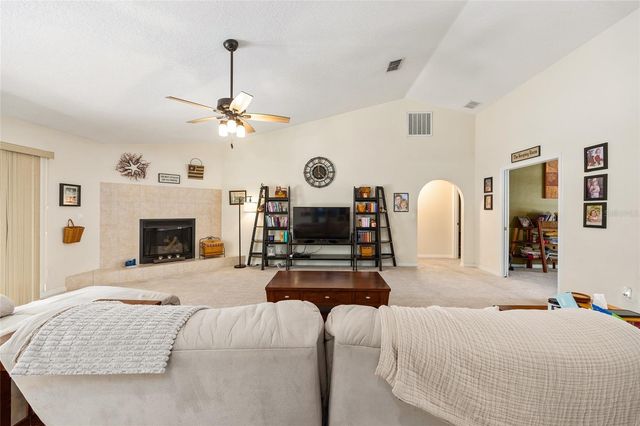 4515 NW 6TH CIRCLE, Ocala, FL 34475