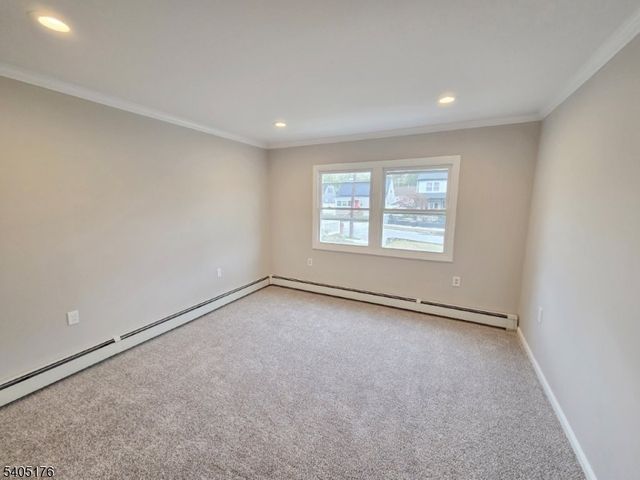 533 S Park Dr, Perth Amboy City, NJ 08861