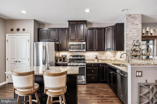 1 TAVERN LN, Sicklerville, NJ 08081