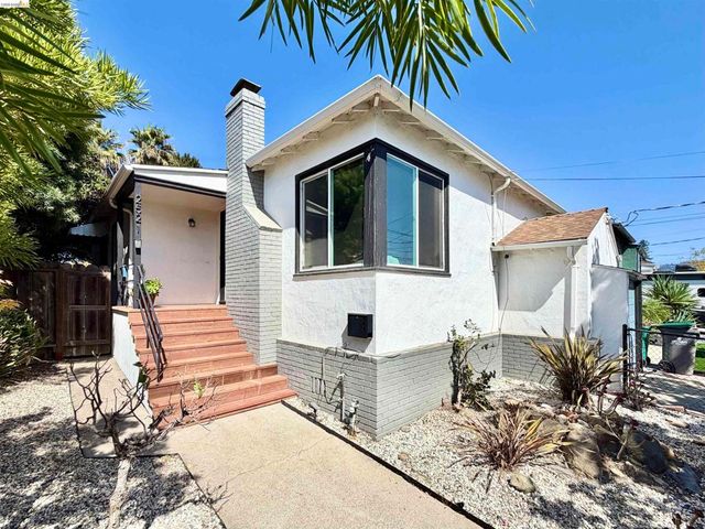 2521 24Th Ave, Oakland, CA 94601
