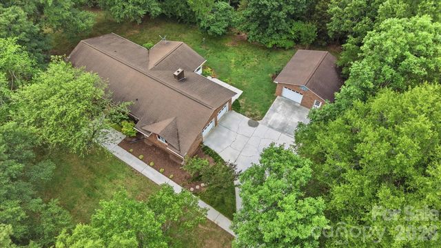 201 Hickory Hill Lane, Stanley, NC 28164