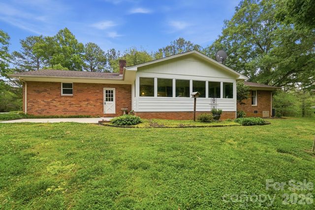 201 Hickory Hill Lane, Stanley, NC 28164