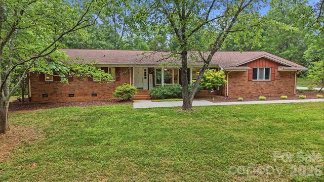 201 Hickory Hill Lane, Stanley, NC 28164