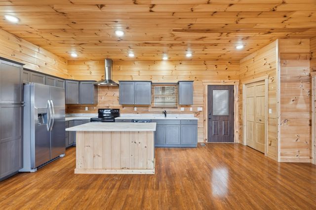 395 Canyon Parkway, Branson, MO 65616