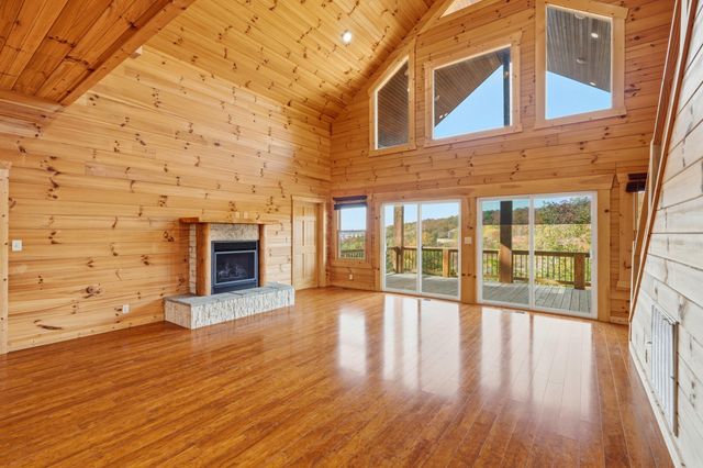 395 Canyon Parkway, Branson, MO 65616