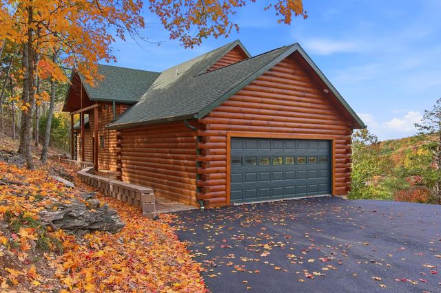 395 Canyon Parkway, Branson, MO 65616