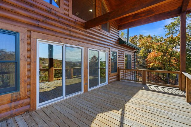 395 Canyon Parkway, Branson, MO 65616