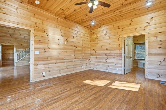 395 Canyon Parkway, Branson, MO 65616