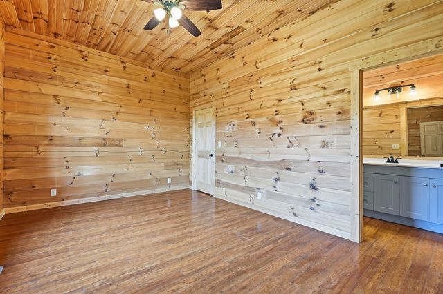 395 Canyon Parkway, Branson, MO 65616