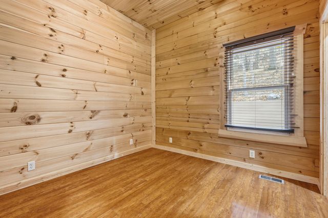 395 Canyon Parkway, Branson, MO 65616