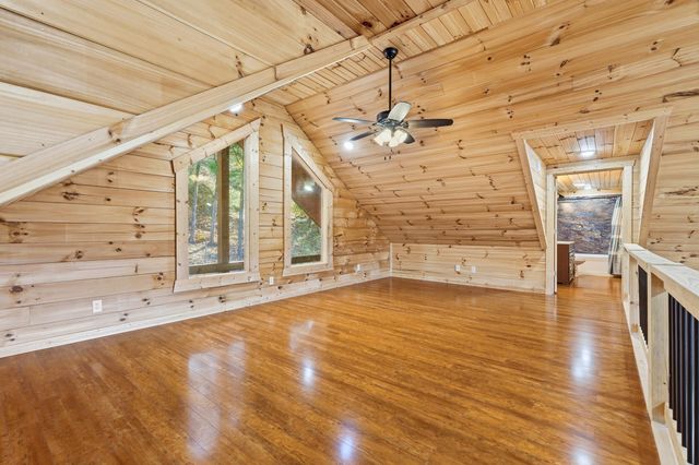 395 Canyon Parkway, Branson, MO 65616