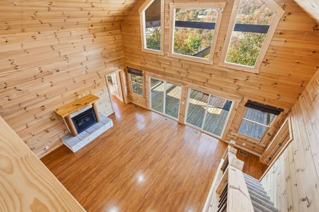 395 Canyon Parkway, Branson, MO 65616