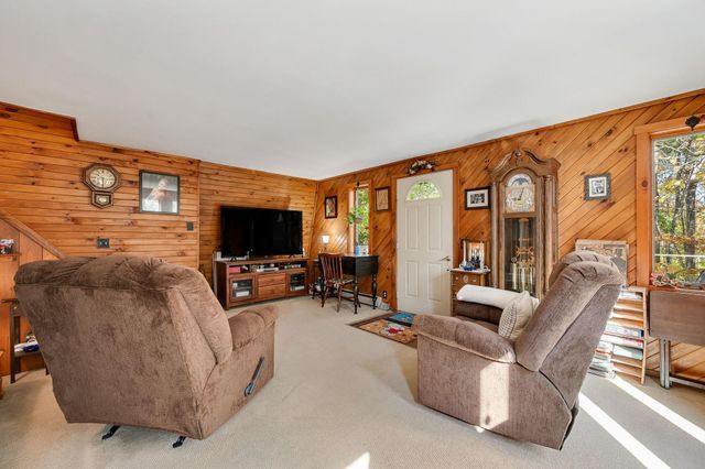 58 Maplecrest Road, Barre Town, VT 05641