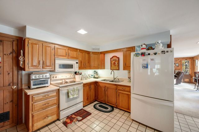 58 Maplecrest Road, Barre Town, VT 05641