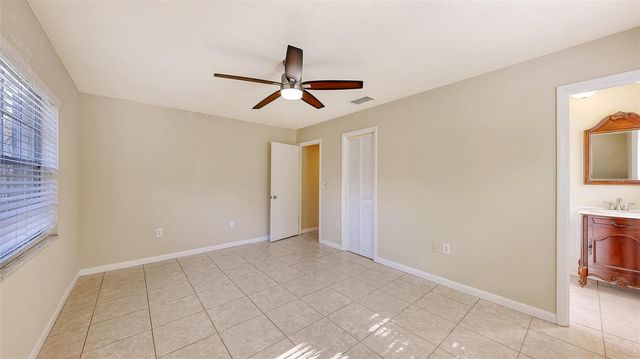 2425 ASPINWALL STREET 2425, Sarasota, FL 34237