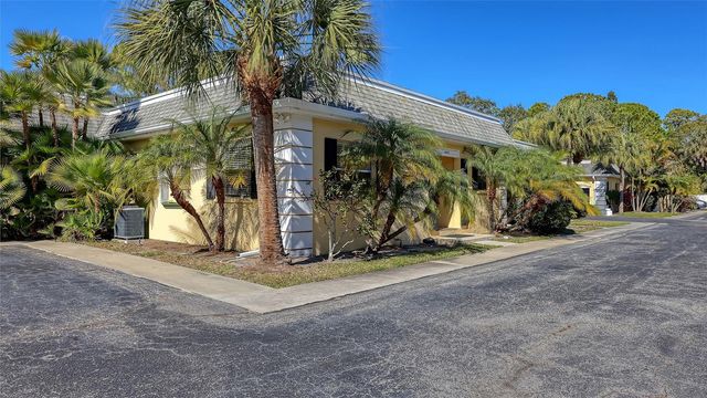 2425 ASPINWALL STREET 2425, Sarasota, FL 34237