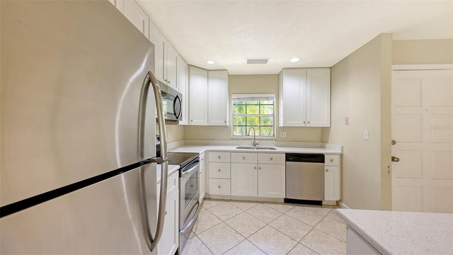 2425 ASPINWALL STREET 2425, Sarasota, FL 34237