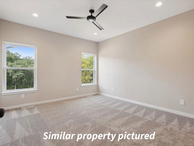 677 Maclan Court, Iowa City, IA 52246