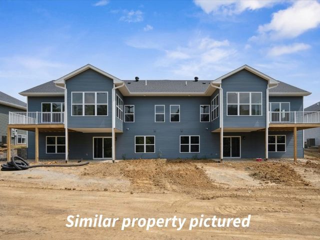 677 Maclan Court, Iowa City, IA 52246