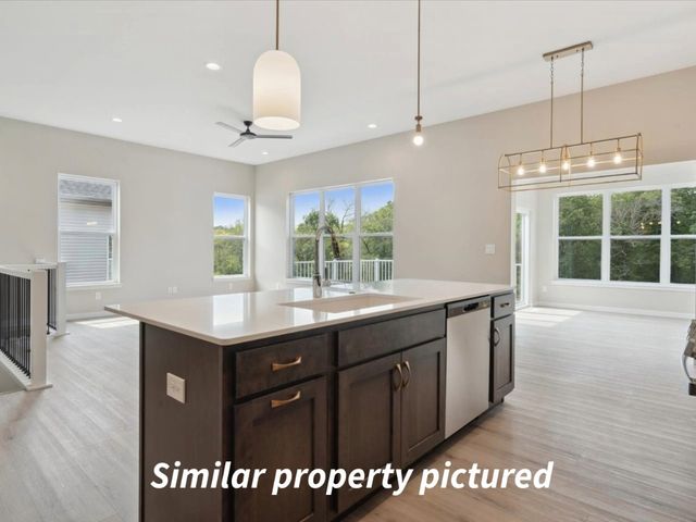 677 Maclan Court, Iowa City, IA 52246