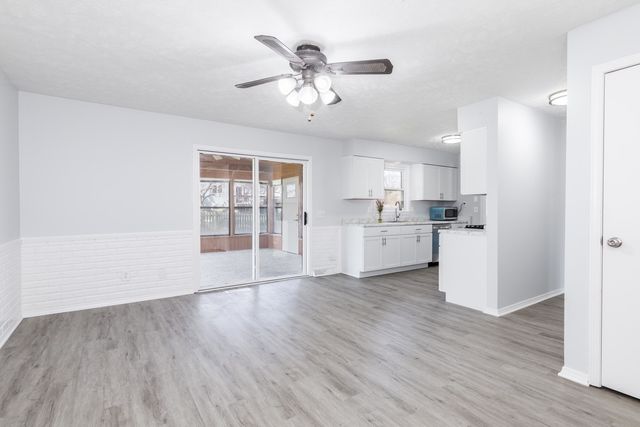 1312 Nicki Drive, Bloomington, IL 61704