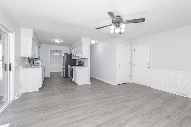 1312 Nicki Drive, Bloomington, IL 61704