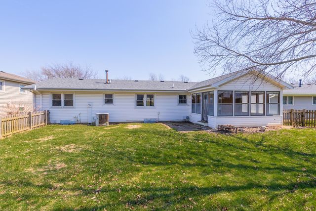 1312 Nicki Drive, Bloomington, IL 61704