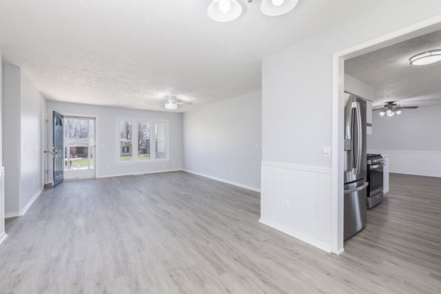 1312 Nicki Drive, Bloomington, IL 61704