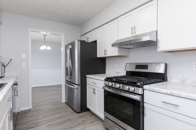 1312 Nicki Drive, Bloomington, IL 61704