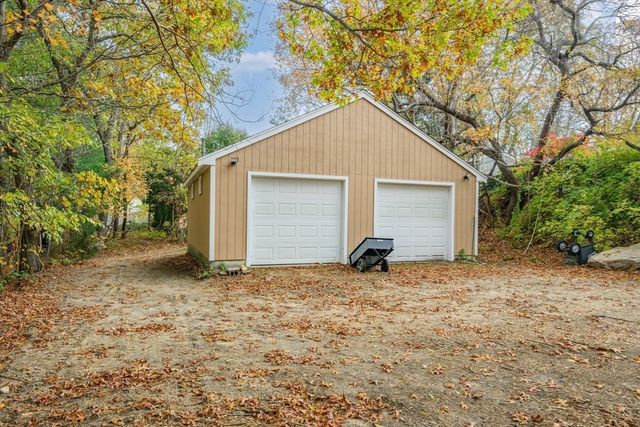 9 22nd St, Wareham, MA 02558