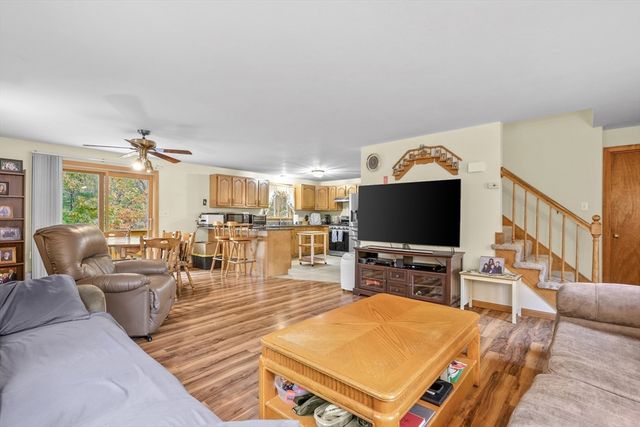 9 22nd St, Wareham, MA 02558