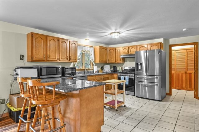 9 22nd St, Wareham, MA 02558