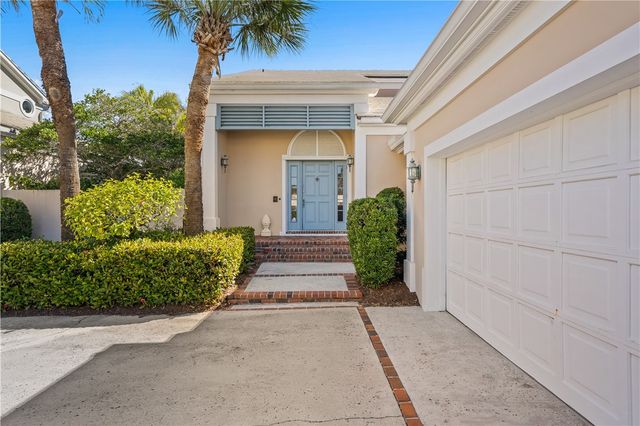 210 N Camelia Court, Vero Beach, FL 32963