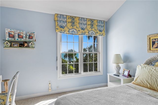 210 N Camelia Court, Vero Beach, FL 32963