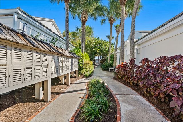 210 N Camelia Court, Vero Beach, FL 32963