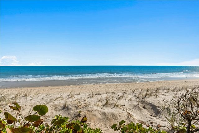 210 N Camelia Court, Vero Beach, FL 32963