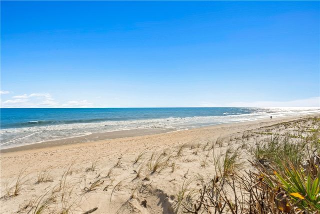 210 N Camelia Court, Vero Beach, FL 32963