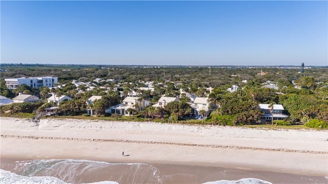 210 N Camelia Court, Vero Beach, FL 32963