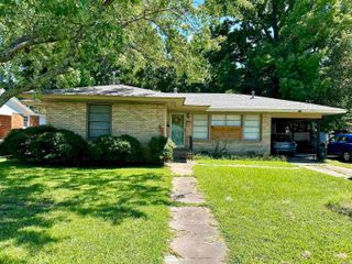 1512 W 23rd Avenue, Pine Bluff, AR 71603