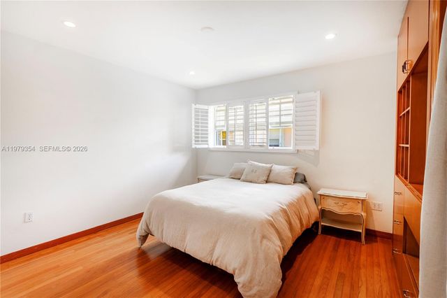 1449 Baracoa Ave, Coral Gables, FL 33146