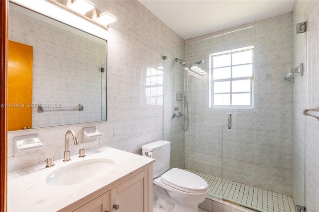 1449 Baracoa Ave, Coral Gables, FL 33146