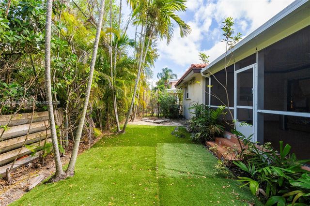 1449 Baracoa Ave, Coral Gables, FL 33146