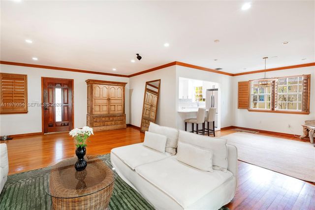 1449 Baracoa Ave, Coral Gables, FL 33146