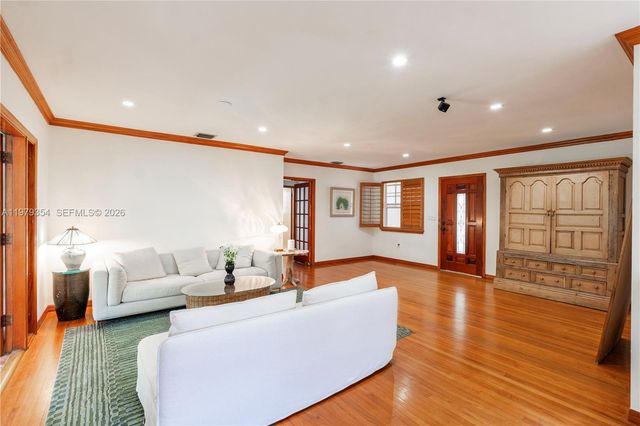 1449 Baracoa Ave, Coral Gables, FL 33146