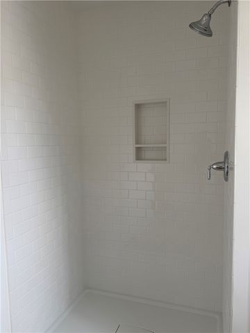 27 Massasoit Avenue, Bristol, RI 02809