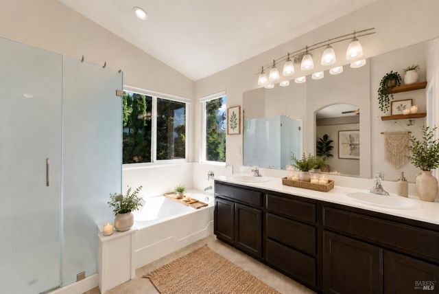 582 Picasso Ct, Fairfield, CA 94534