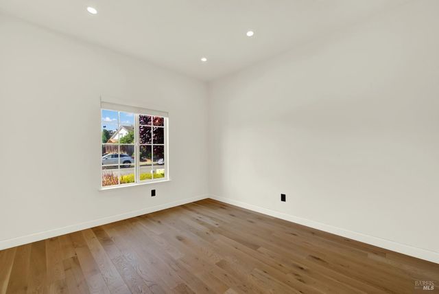 582 Picasso Ct, Fairfield, CA 94534